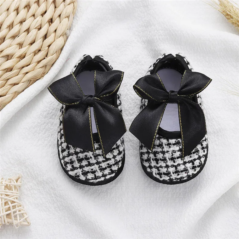 Zapatos de bebé planos antideslizantes con lazo para niñas - imagen 2