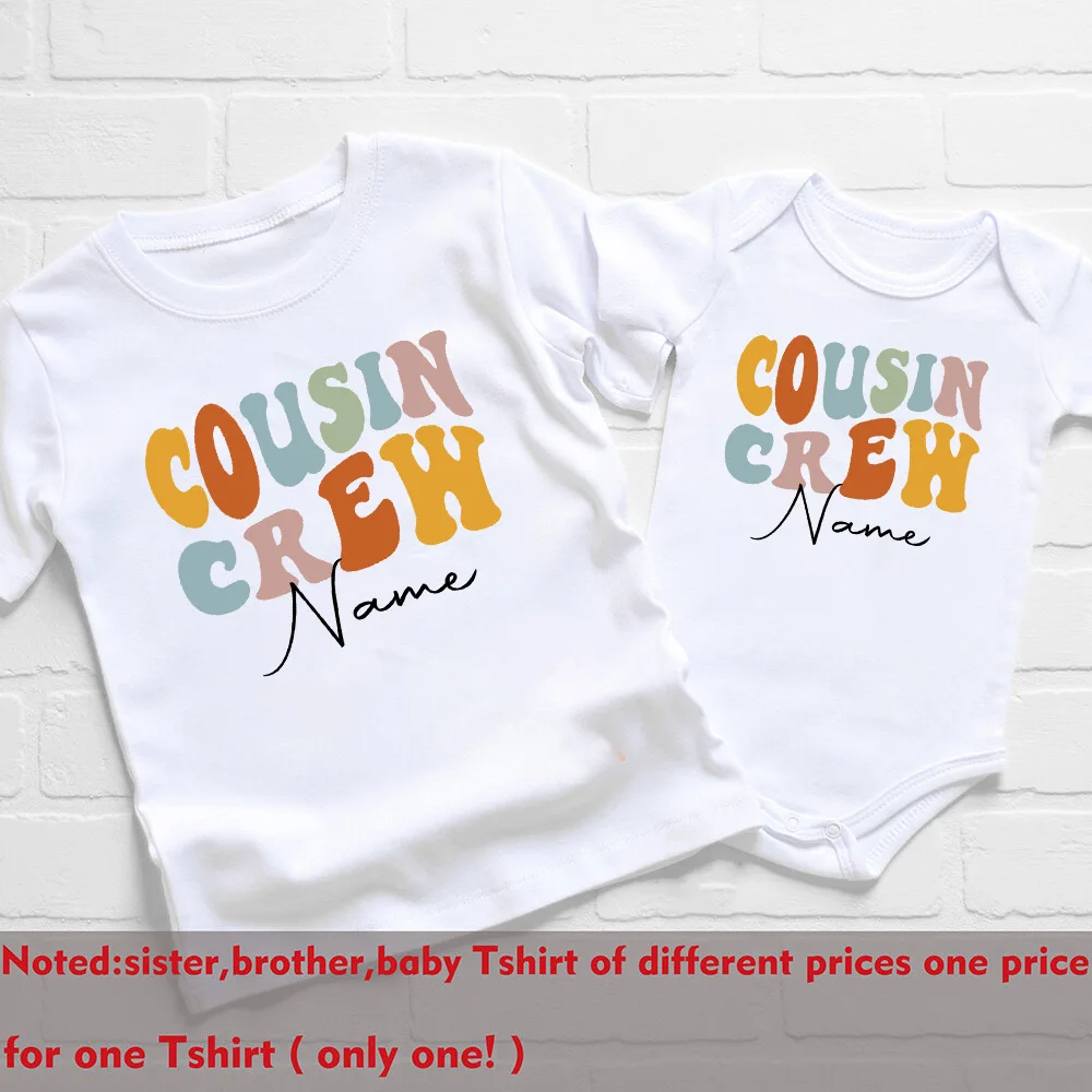 Camiseta familiar Cousins en uso