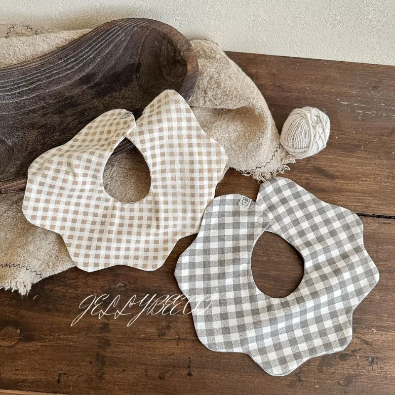 Baberos de algodón para bebé estilo coreano pétalos INS - imagen 4