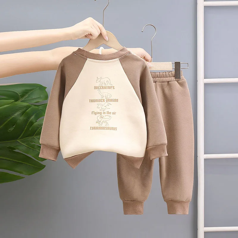 Conjunto acolchado de invierno para bebé – Jersey y pantalón - imagen 4