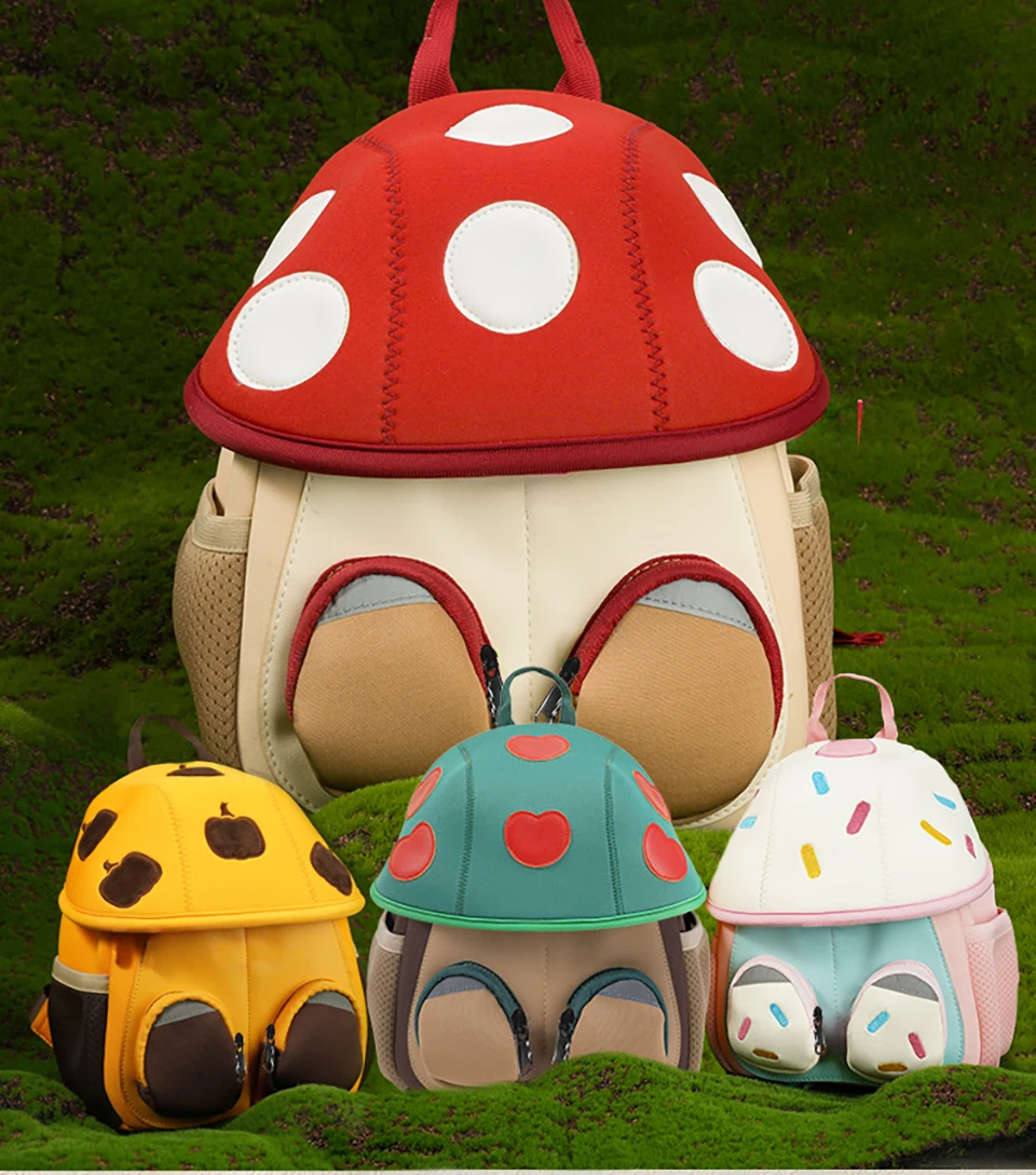 Mochila infantil con diseño de hongos