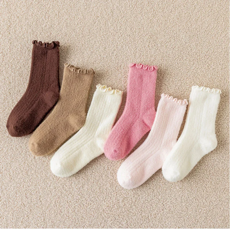 Calcetines de invierno combinados con calzado de caña alta
