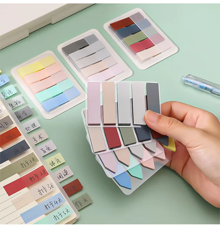 Notas adhesivas en diferentes colores para organización