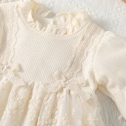 Milangel body bebé con encaje floral y lazo de gofre fino elegante