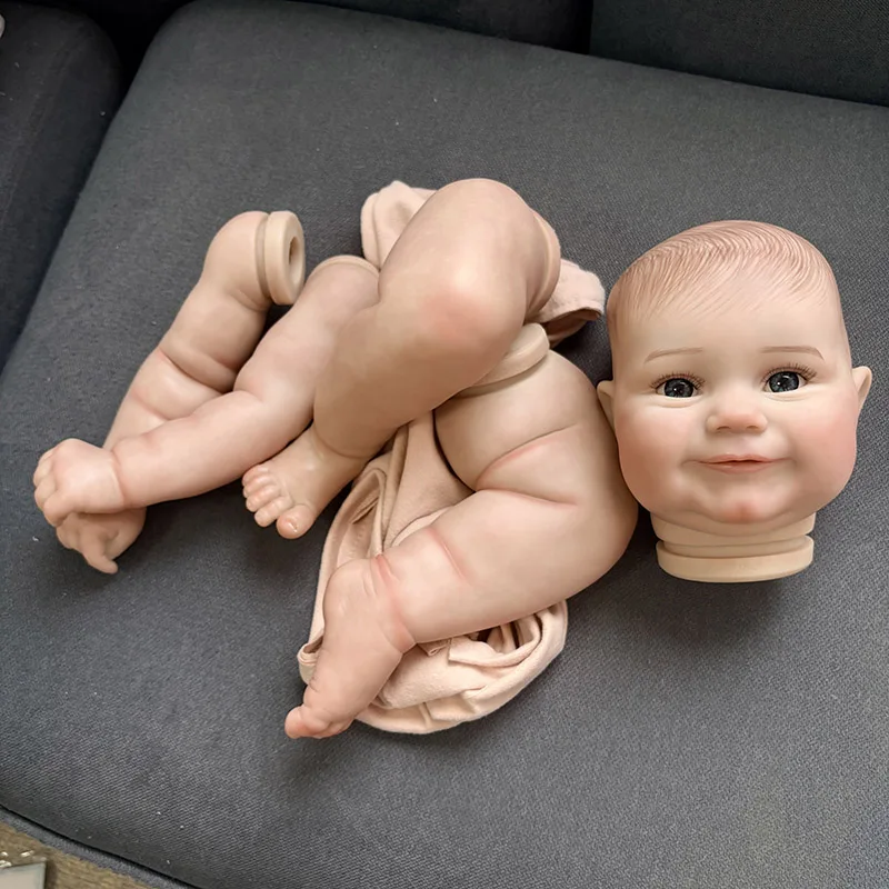 Muñeca reborn Maddie NPK sin ensamblar con cuerpo y ojos - imagen 4