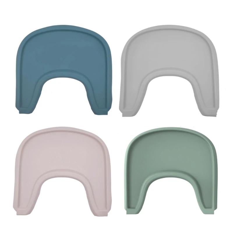 Bandeja de silicona gris sobre silla alta Stokke