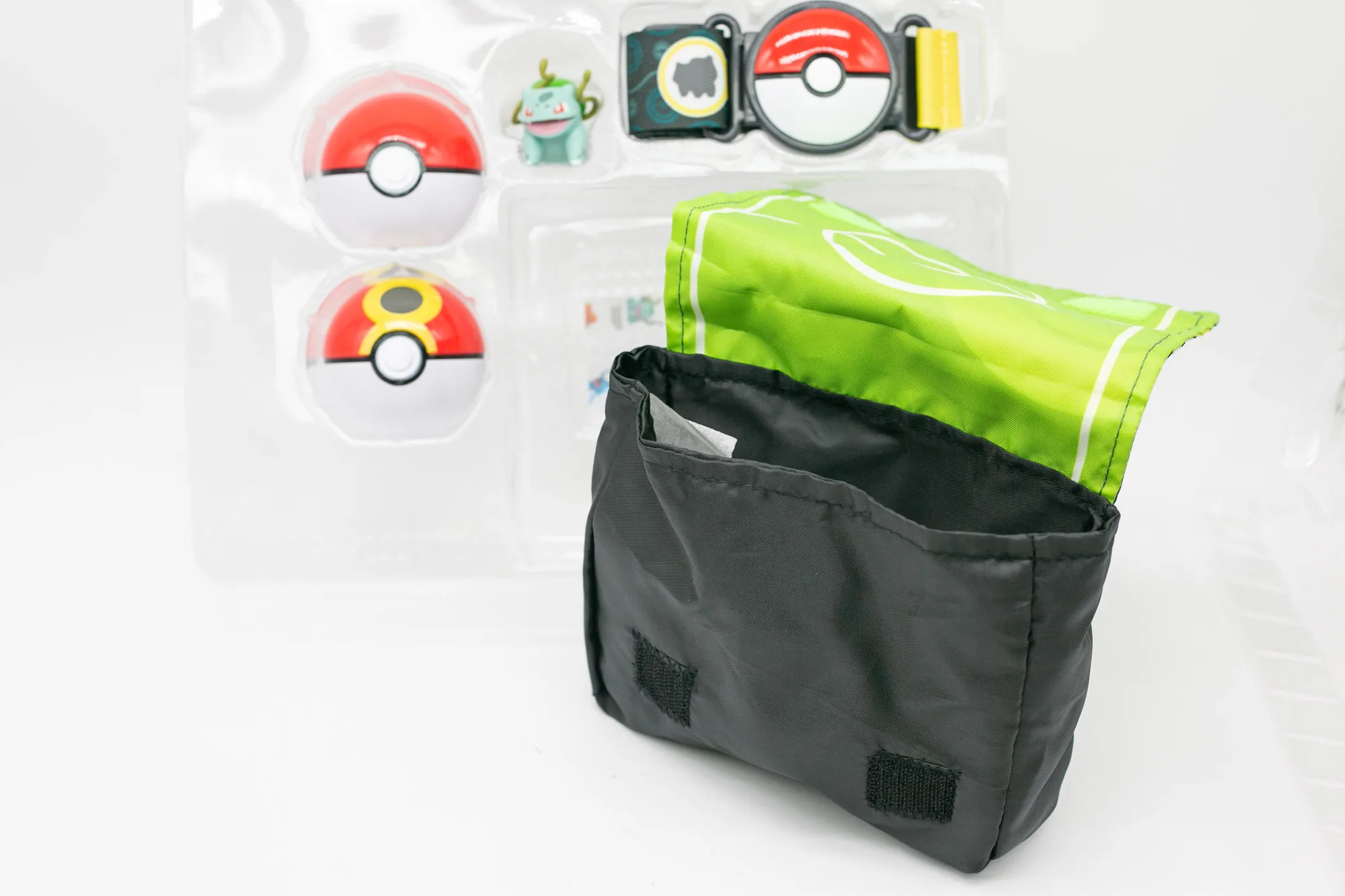 Figura coleccionable de Pikachu y estilo de conjunto