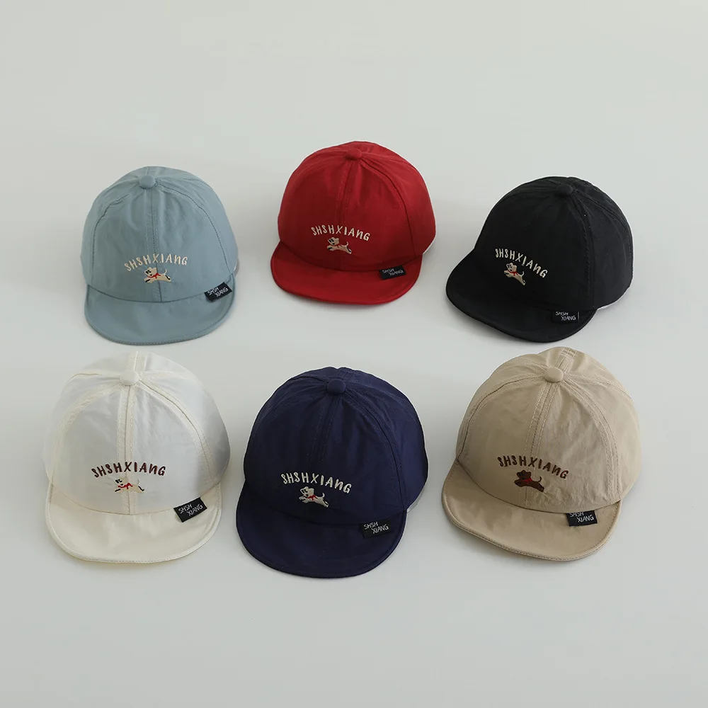 Gorra para sol con diseño deportivo infantil