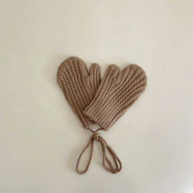Manoplas de lana para niños con correa tejida en color liso y suaves - imagen 3
