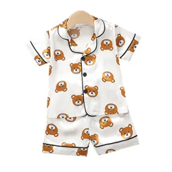 Conjunto verano bebé: camisa, pantalón corto y pijama ligero