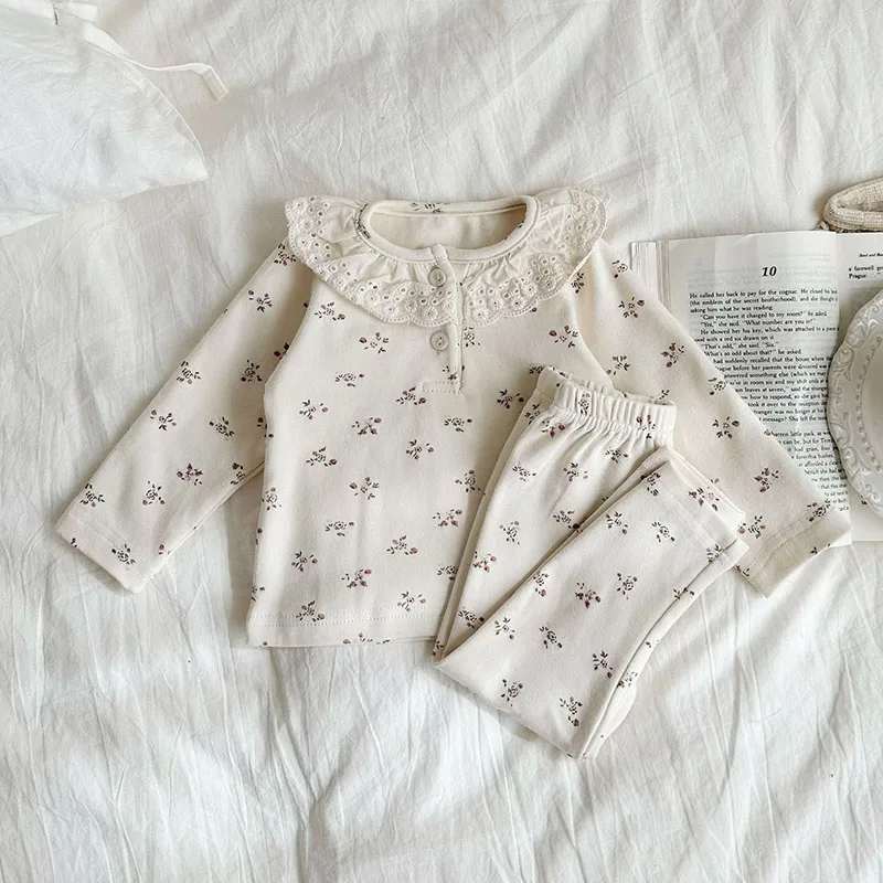 Milancel pijamas de niña con cuello volantes florales - imagen 5