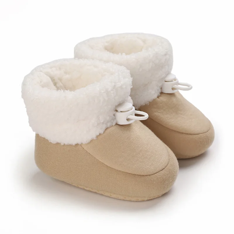 Niño con botas