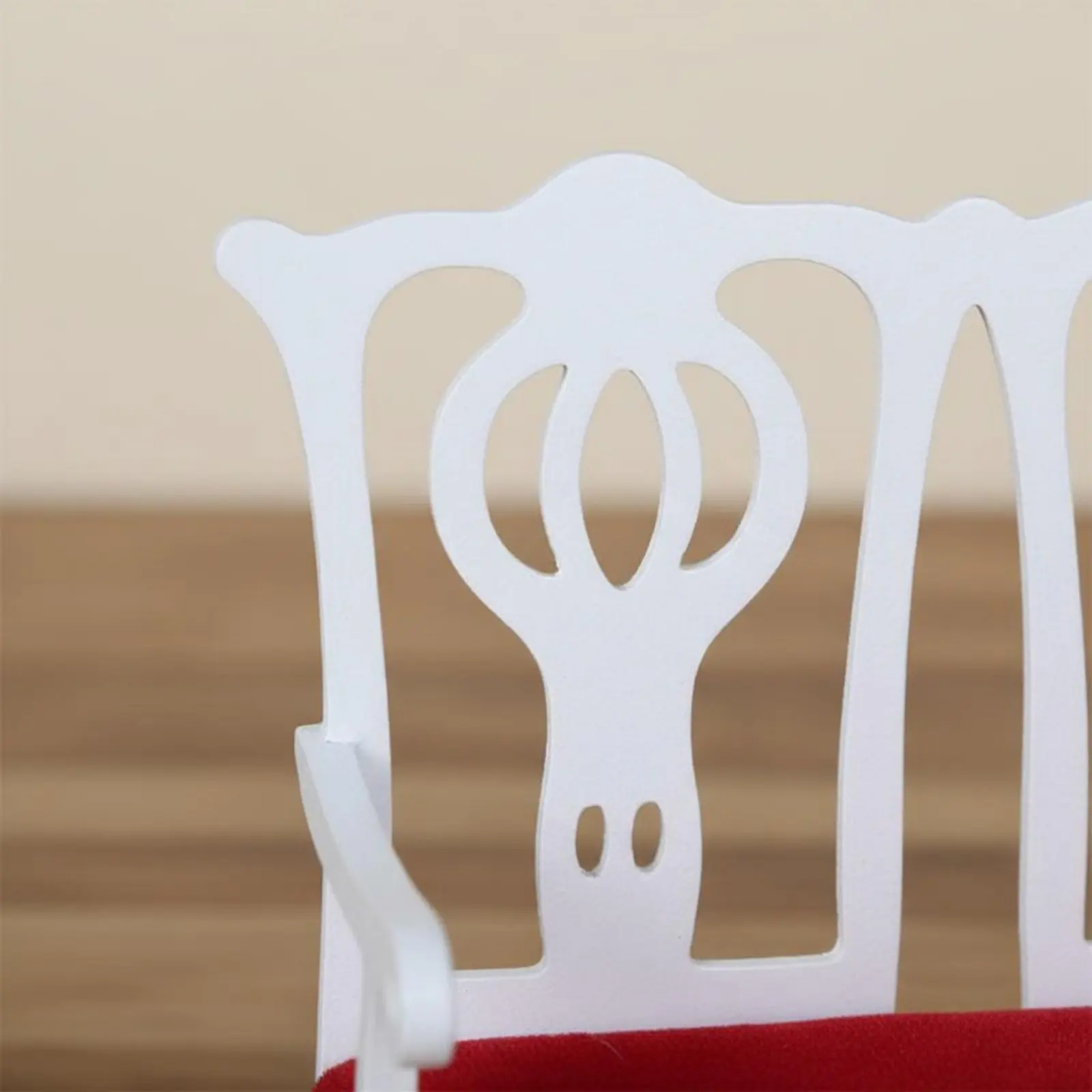 Sofás miniatura para casa de muñecas con respaldo ornamentado - imagen 3