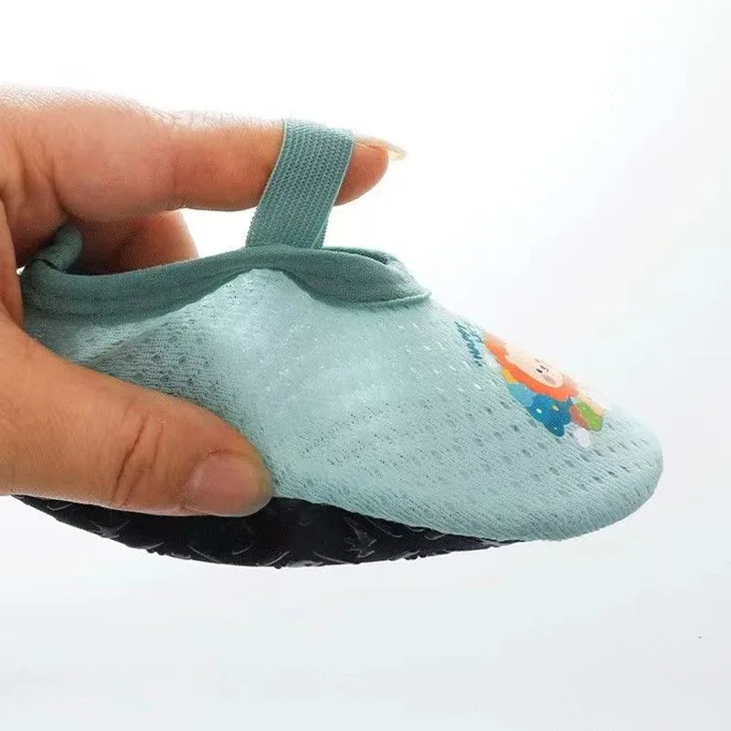 Calcetines antideslizantes para bebé con suela transpirable firme - imagen 2