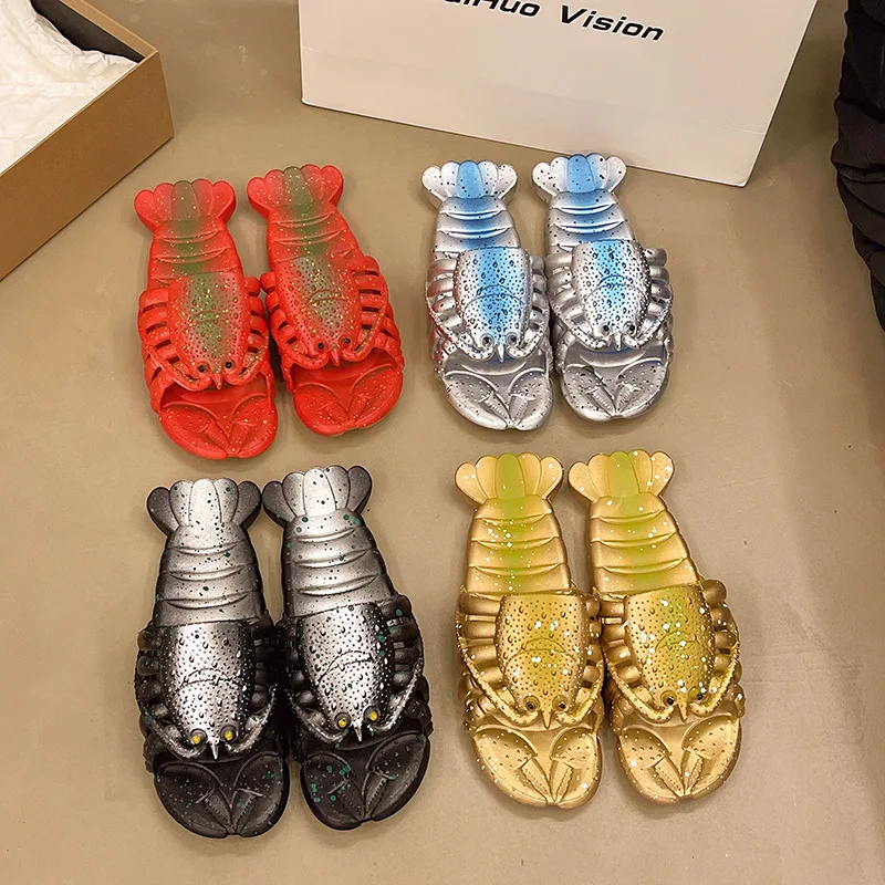 Zapatillas de langosta color metal con diseño divertido