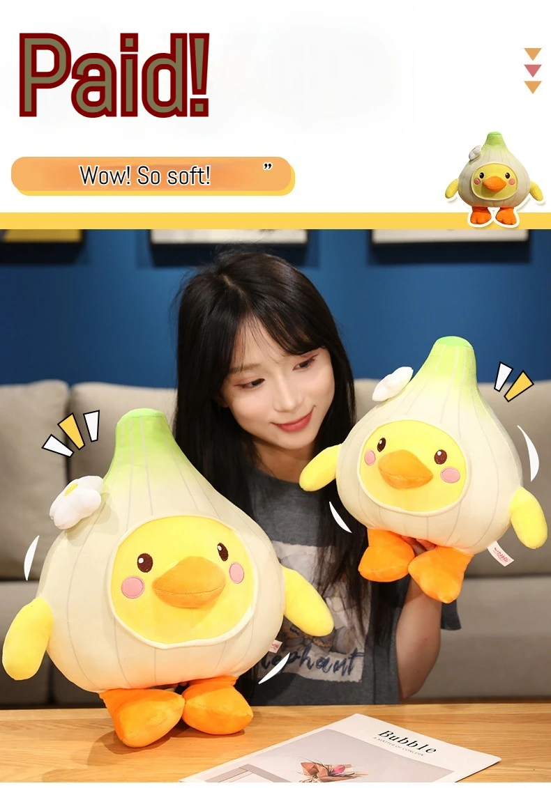 Pato de peluche patito amarillo con detalle de clavo de ajo
