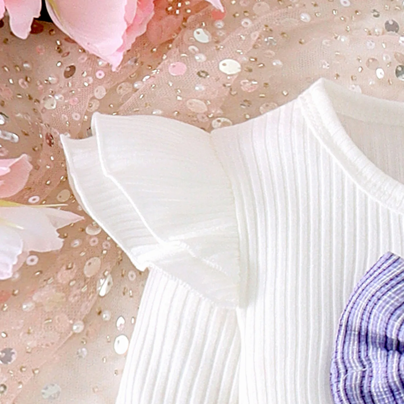 Conjunto de niña con lazo de algodón, pantalón a cuadros y gorro - imagen 5
