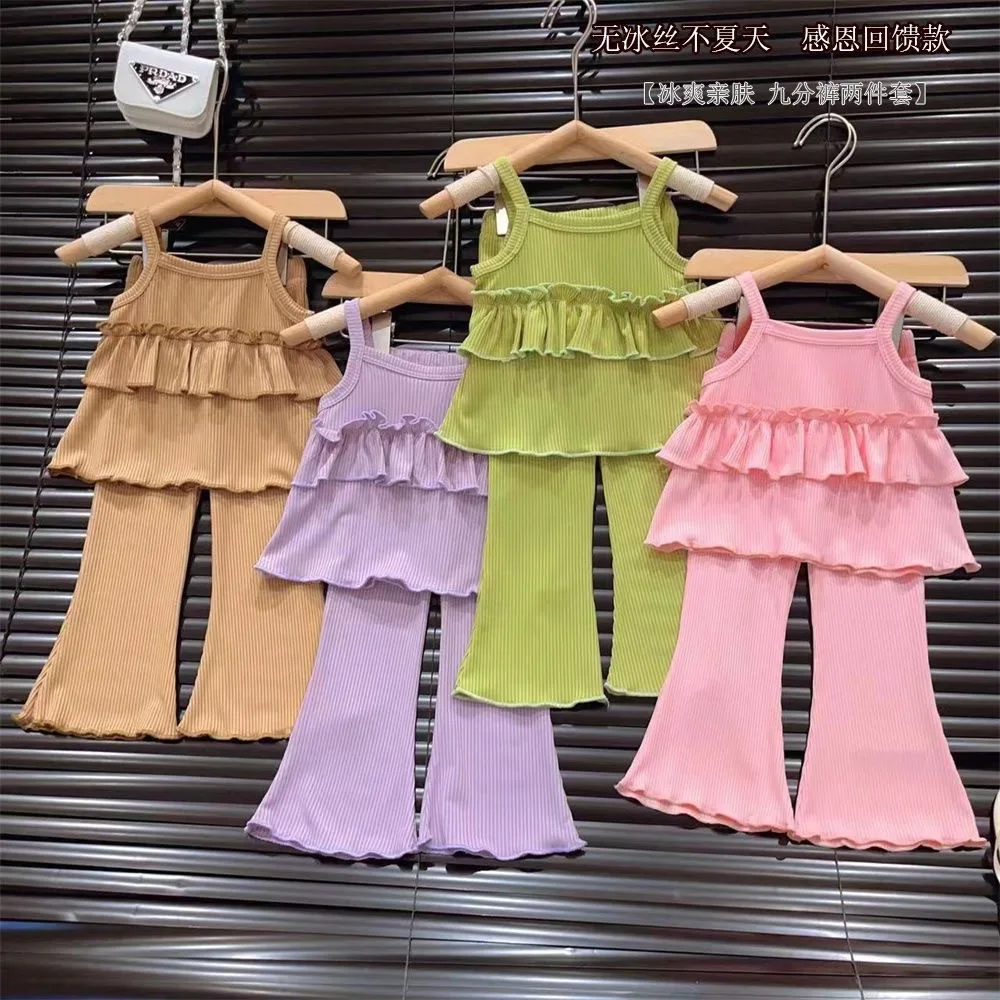 Conjunto de tirantes verano para niña con pantalón capri seda helada