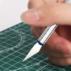 Set de corte para manualidades con cuchillo y punta metálica