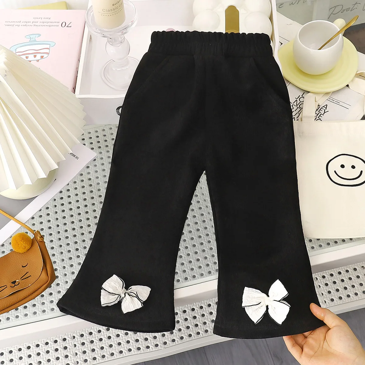 Pantalones acampanados para niña de punto ajustados otoño-invierno