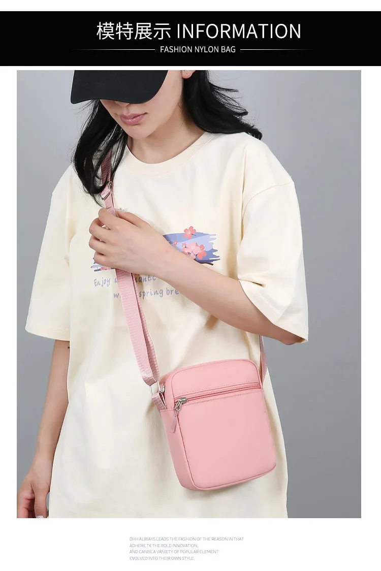 Bolso Sailor Moon usado al hombro
