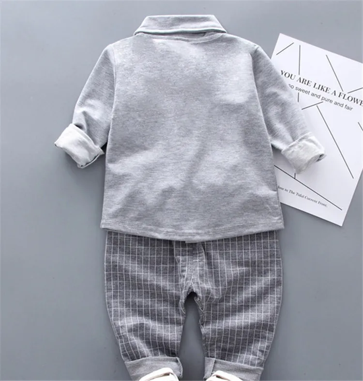Conjunto de bebé LAWADKA - conjunto completo