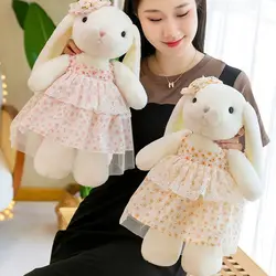 Peluche de conejo de orejas largas con falda floral para hogar