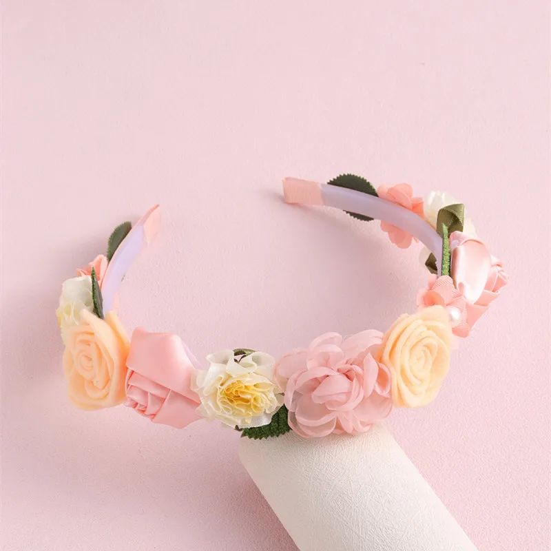 Diadema amarilla con margaritas para fiesta