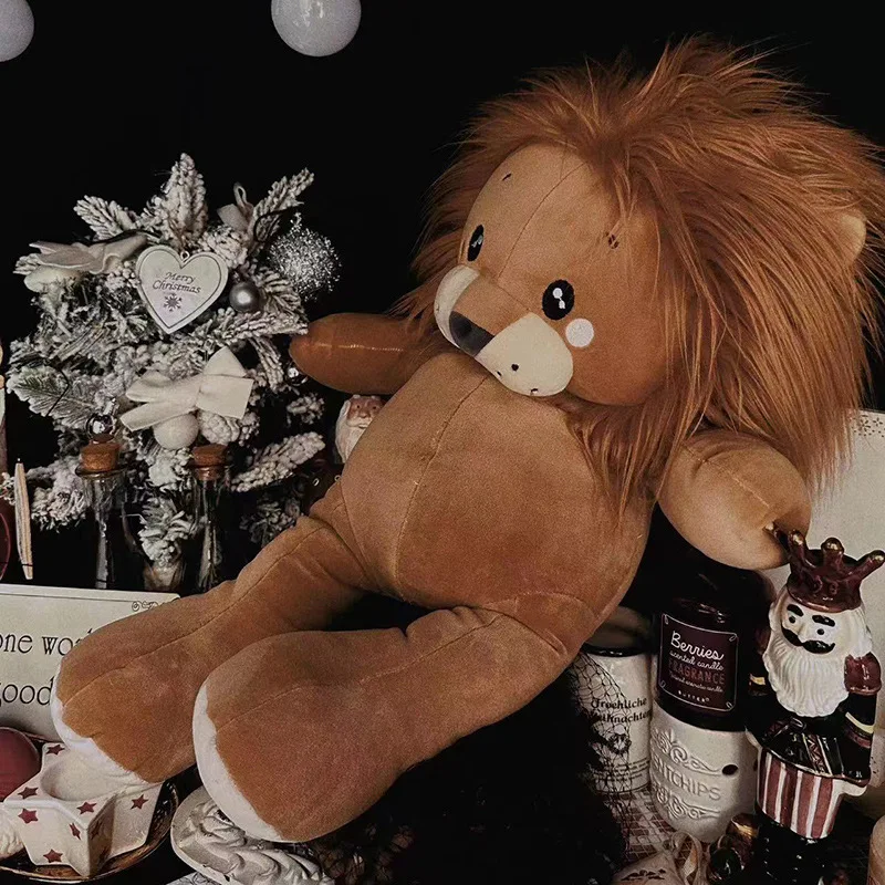 Detalle del peluche de león estilo animado