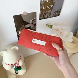 Estuche de lápices con forma de conejo para el cole