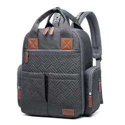 Bolsa de pañales gran capacidad con diseño moderno bordado