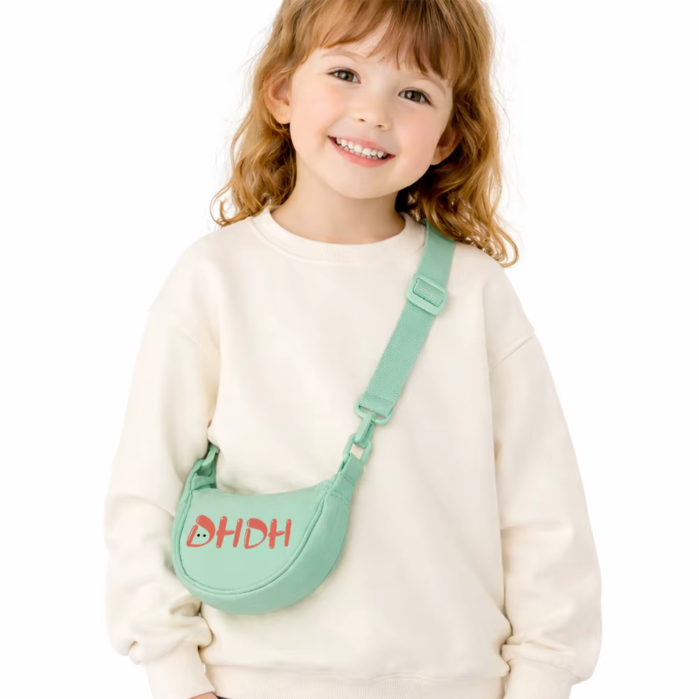 Bolso bandolera infantil de lona ligero con forma luna creciente