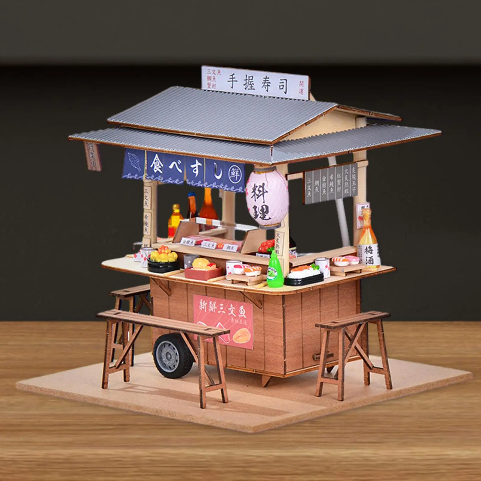 Mini tienda de sushi ensamblada