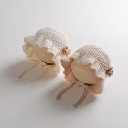 Gorro de invierno para bebé tejido con cordones estilo princesa