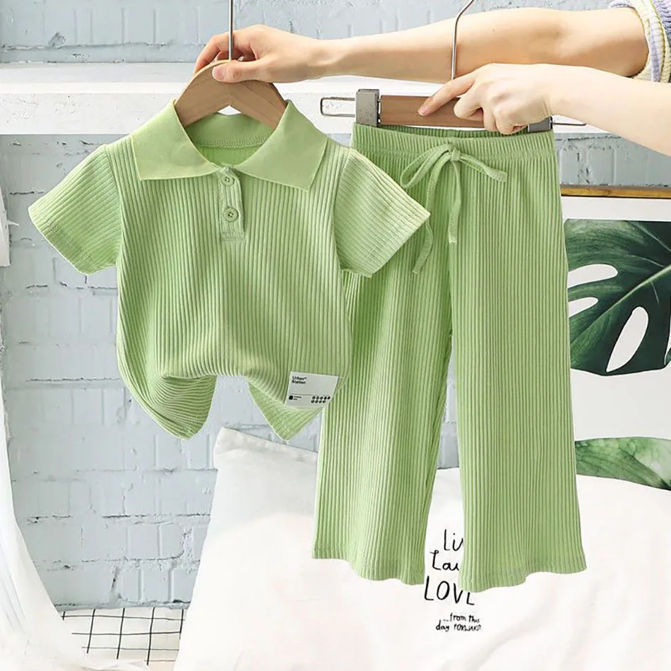Conjunto infantil dos piezas de verano - camiseta acanalada y pantalón - imagen 4
