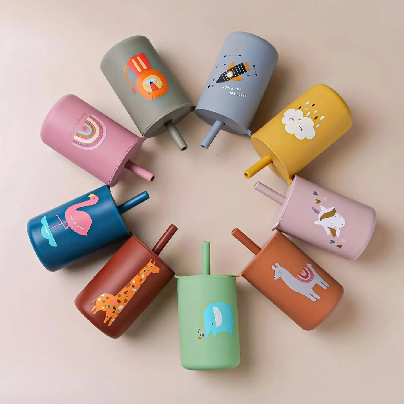 Copa de aprendizaje de silicona con pajita para bebés