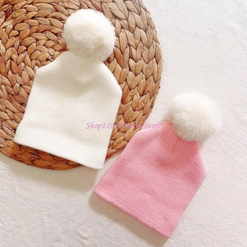 Primer plano del tejido de punto del gorro infantil