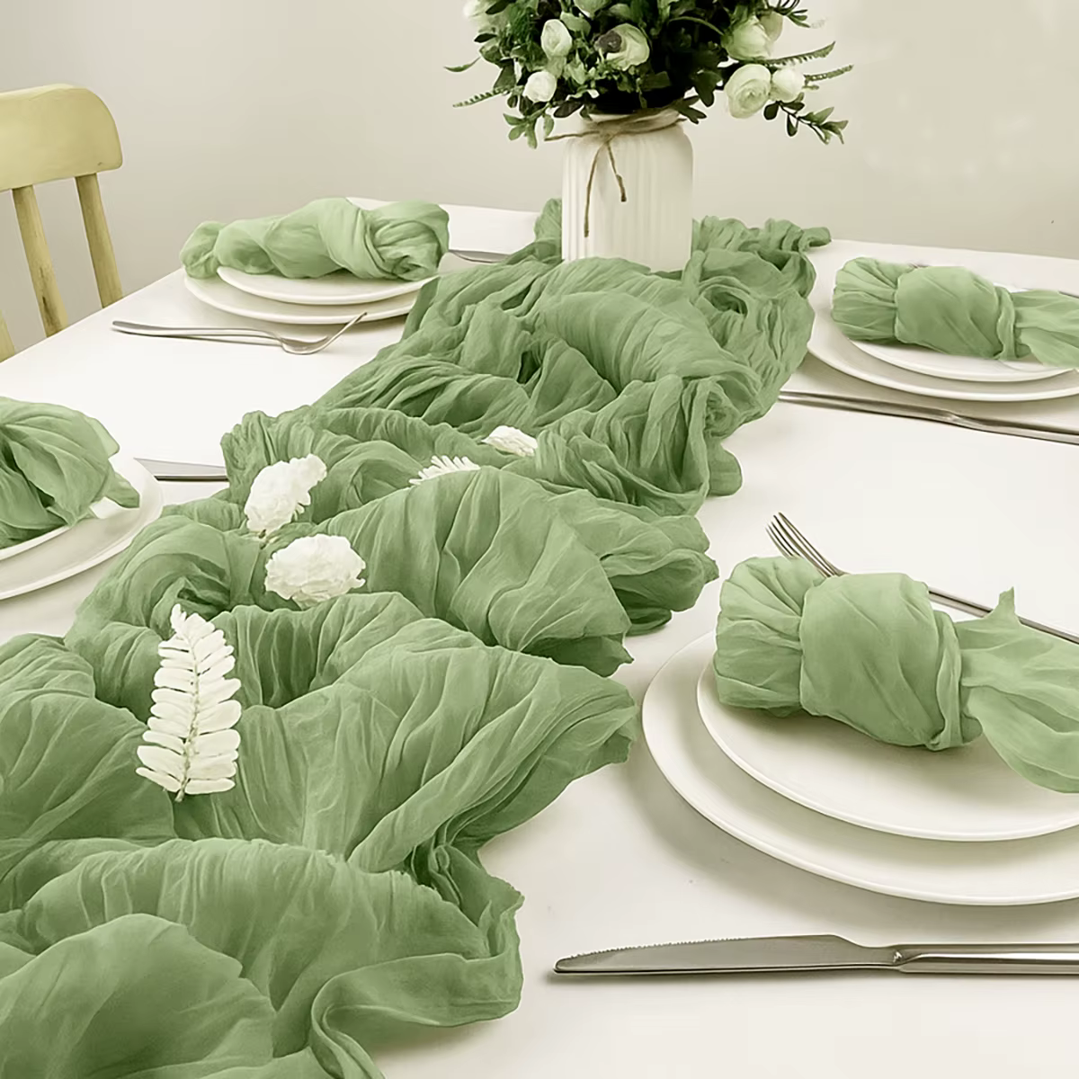 Camino de mesa gasa verde salvia – Estilo rústico para boda - imagen 2