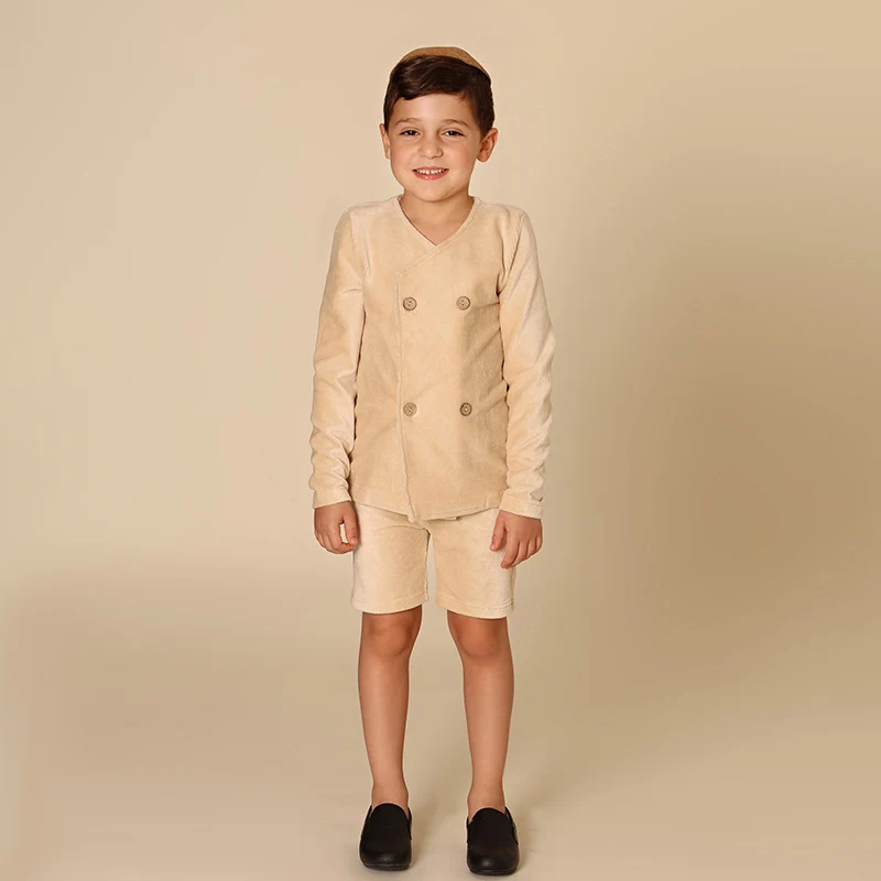 Conjunto familiar de pana floral para niños