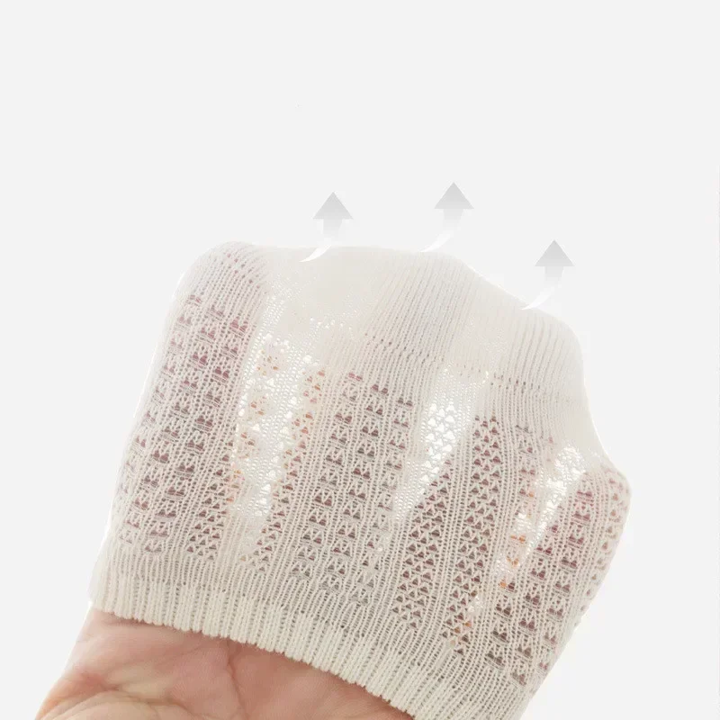 Calcetines antideslizantes de malla para bebés y niños pequeños - imagen 2