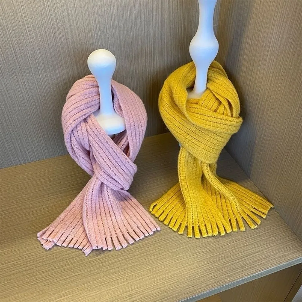 Bufanda infantil de punto con borlas – Cálida para invierno - imagen 3
