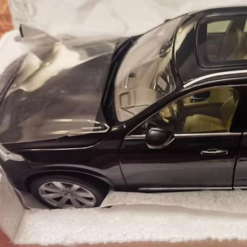 Volvo XC90 coche de juguete a escala en aleación para niños - imagen 5