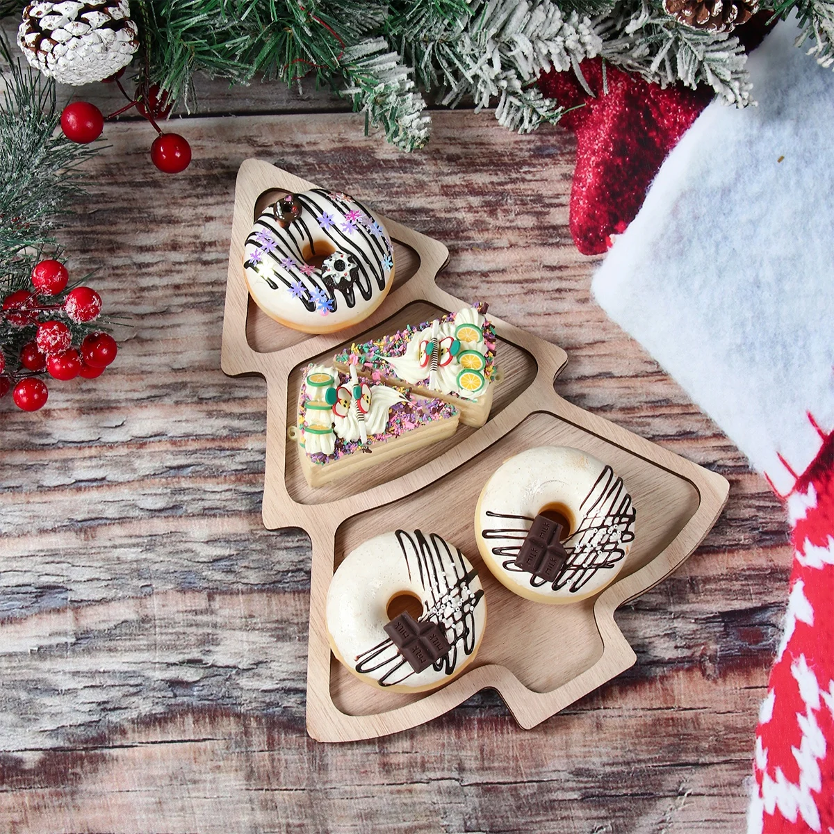 Palé de madera decorativo con árbol de Navidad