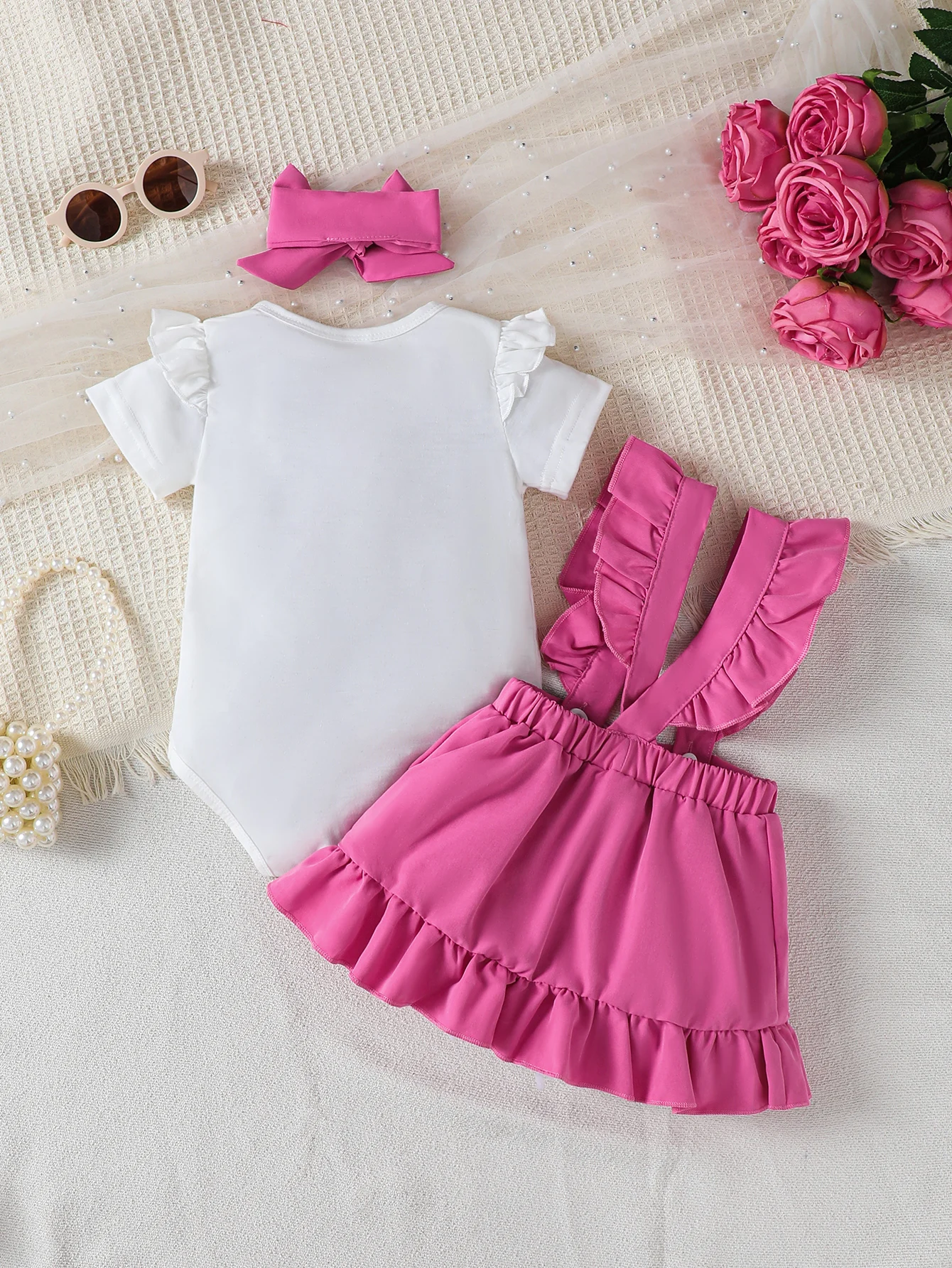 Conjunto de verano para bebé niña con estampado corazón y diadema - imagen 4