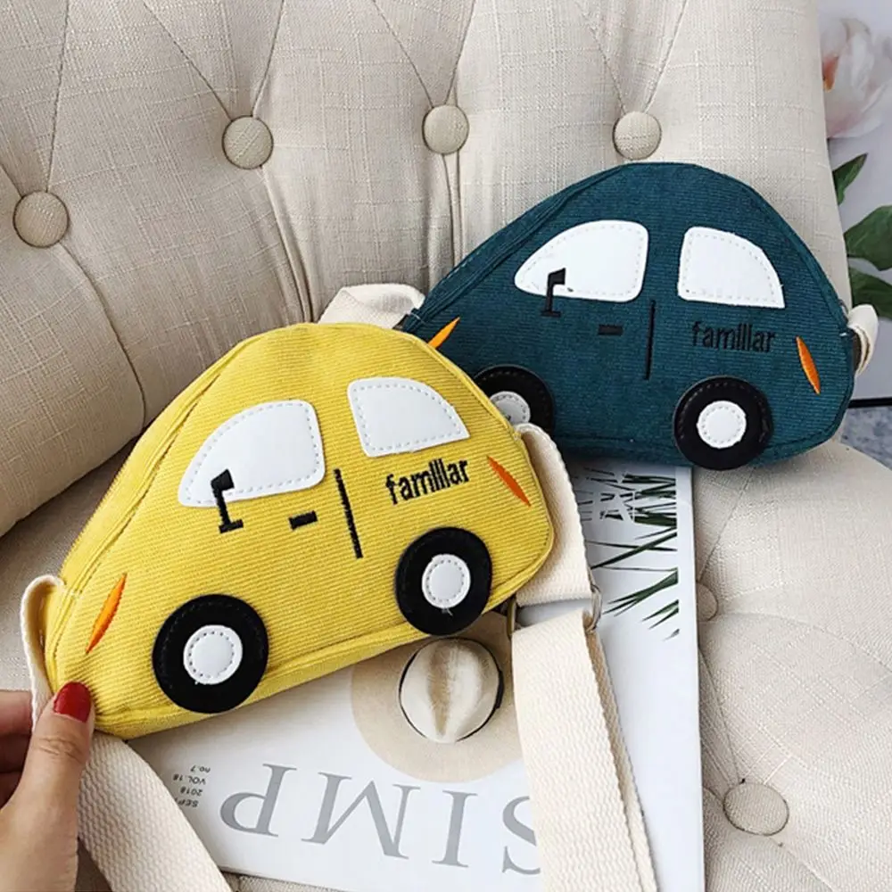 Bolso cruzado infantil con diseño de coche dibujos animados - imagen 2