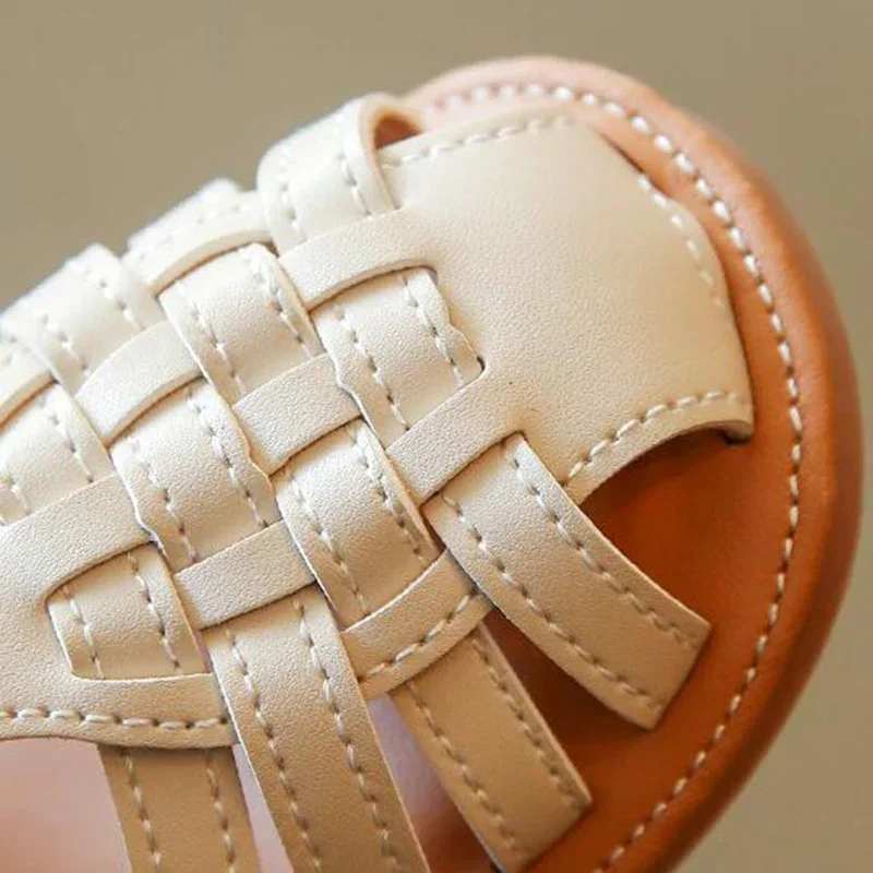 Sandalias de niña tejido vintage, punta cerrada plana y cómoda