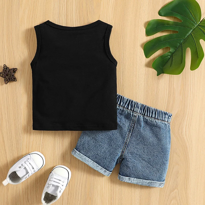 Vista frontal del conjunto completo de verano