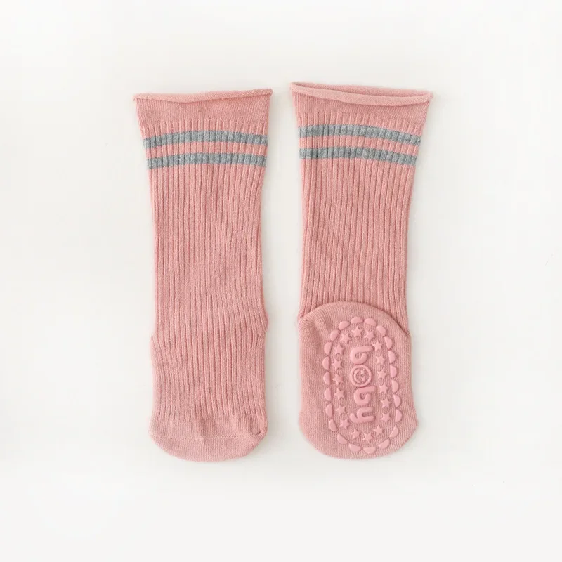 Calcetines altos a rayas antideslizantes de algodón para niños - imagen 4