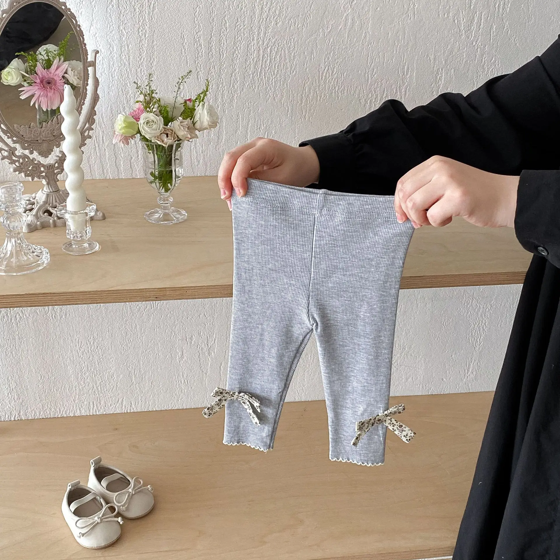 Leggings para niña con arco – Elásticos suaves, ideal otoño