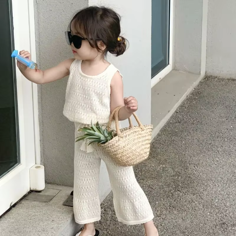 Conjunto niña dos piezas de punto fino con chaleco transpirable - imagen 5